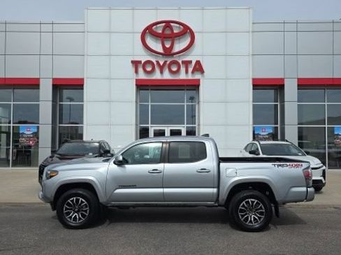 Used 2023 Toyota Tacoma TRD Sport w/ Advanced Technology Package AWD/4WD image 2