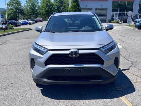 Used 2022 Toyota RAV4 XLE AWD/4WD image 35