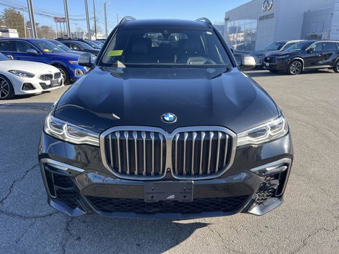 Used 2022 BMW X7 M50i w/ Cold Weather Package image 8