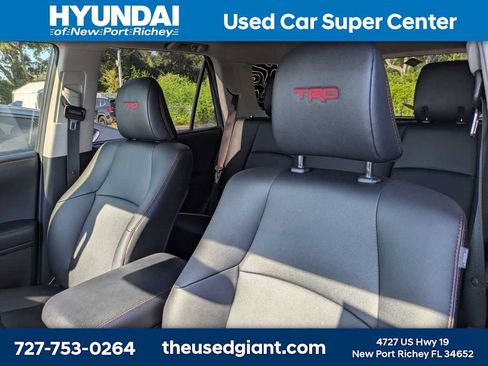 Used 2024 Toyota 4Runner TRD Off-Road Premium w/ Moonroof Package AWD/4WD image 3