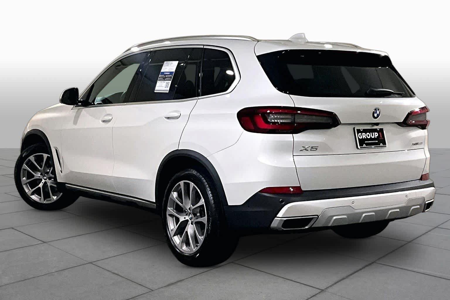 Used 2022 BMW X5 xDrive40i w/ Premium Package AWD/4WD image 11
