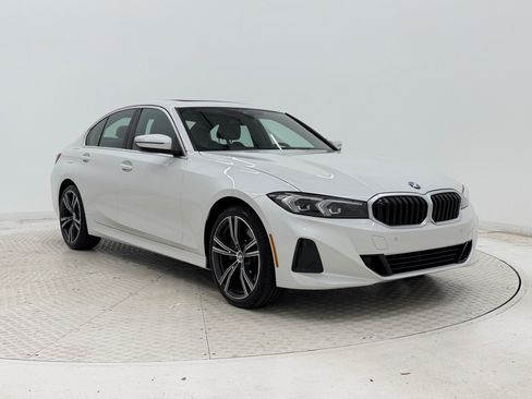 Certified 2024 BMW 330i Sedan w/ Convenience Package RWD image 7