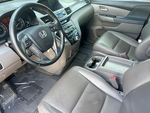 Used 2013 Honda Odyssey Touring image 4