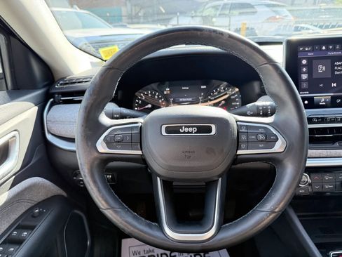 Used 2022 Jeep Compass Latitude w/ Convenience Group AWD/4WD image 13