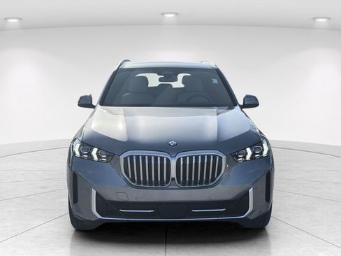 Certified 2025 BMW X5 xDrive40i AWD/4WD image 2