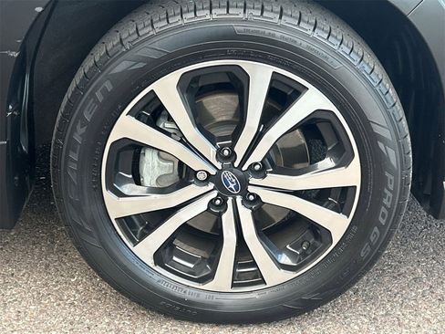 Used 2022 Subaru Forester Limited w/ Popular Package #3 image 7