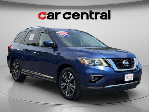 Used 2017 Nissan Pathfinder Platinum w/ Family Entertainment Package AWD/4WD image 7