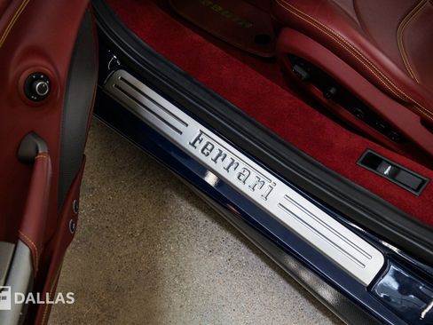 Used 2017 Ferrari 488 GTB RWD image 26