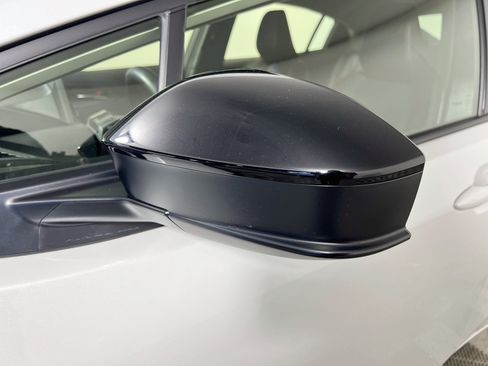 Used 2025 Toyota Prius Plug-In Hybrid FWD image 12