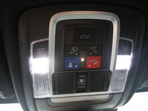 Used 2022 RAM 1500 Limited w/ Body-Colour Bumper Group AWD/4WD image 32