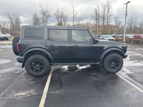 Used 2024 Ford Bronco Wildtrak image 4