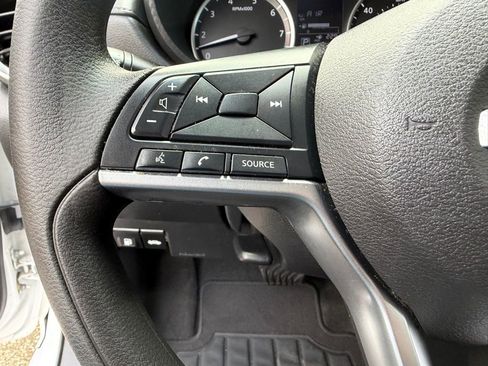 Used 2021 Nissan Versa S image 19