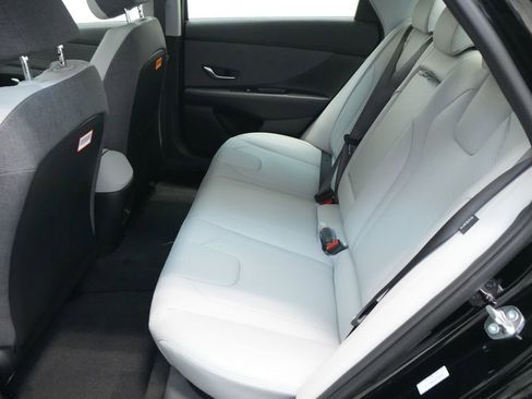 New 2026 Hyundai Elantra Limited image 20