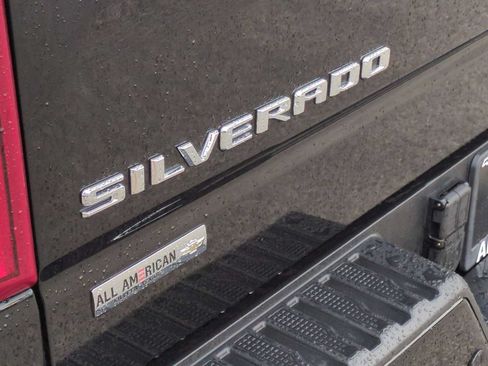 Used 2025 Chevrolet Silverado 1500 ZR2 w/ Technology Package AWD/4WD image 32