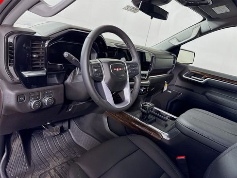 New 2026 GMC Sierra 1500 Elevation w/ Elevation Premium Package AWD/4WD image 4