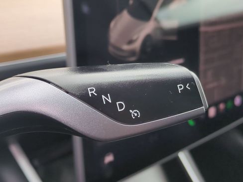 Used 2018 Tesla Model 3 RWD image 19