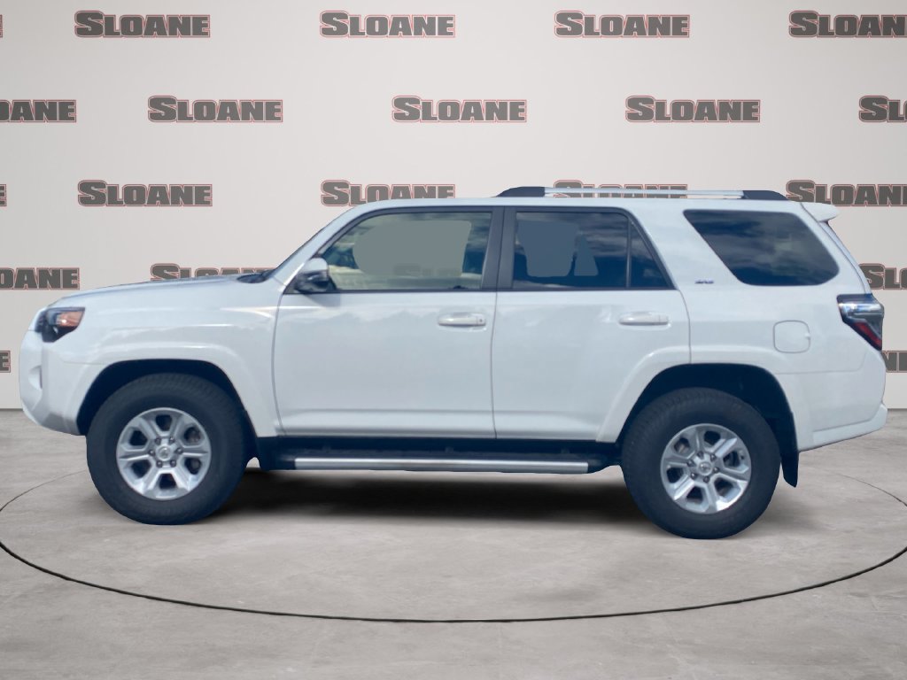 Used 2024 Toyota 4Runner SR5 Premium w/ Moonroof Package AWD/4WD image 2