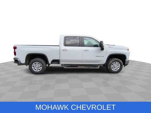 Used 2022 Chevrolet Silverado 2500 LT w/ Convenience Package image 10