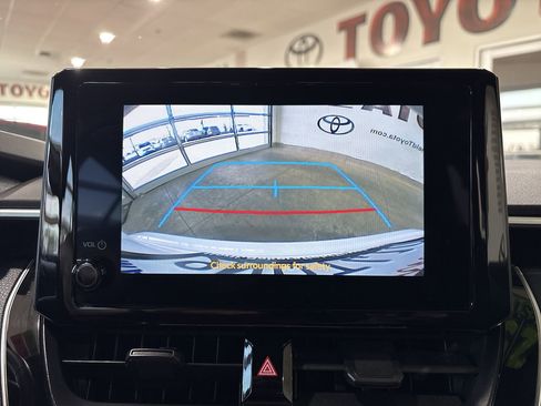 Certified 2025 Toyota Corolla SE w/ Convenience Package image 18