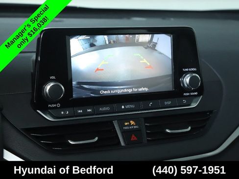 Used 2024 Nissan Altima 2.5 S FWD image 29