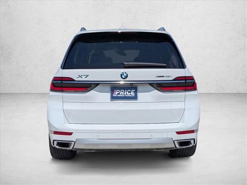 Certified 2024 BMW X7 xDrive40i w/ Climate Comfort Package AWD/4WD image 4