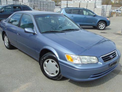 Used 2000 Toyota Camry LE FWD image 13