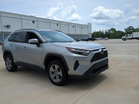 Certified 2023 Toyota RAV4 XLE w/ Convenience Package FWD image 3