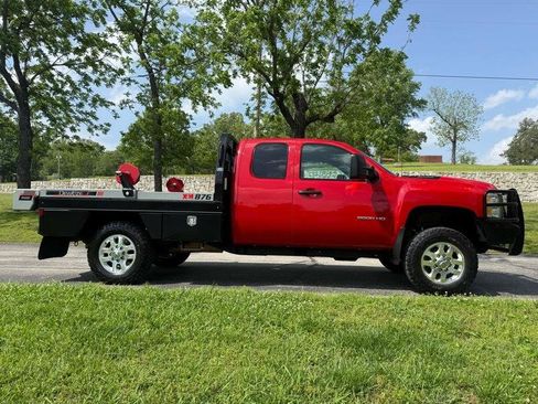 Used 2013 Chevrolet Silverado 2500 LT w/ Interior Plus Package AWD/4WD image 9
