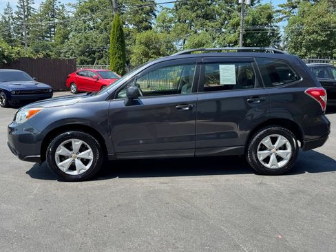Used 2015 Subaru Forester 2.5i w/ Alloy Wheel Package AWD/4WD image 4