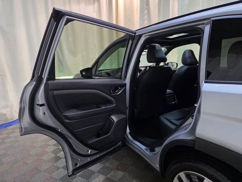 Used 2025 Subaru Forester Touring image 24