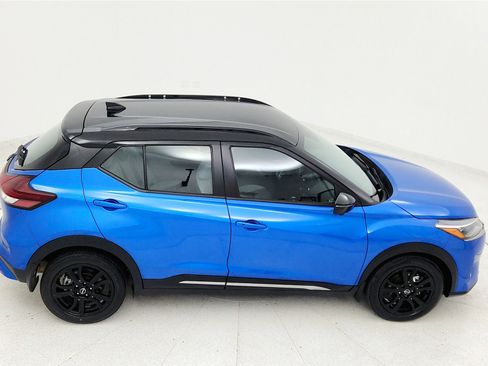 Used 2023 Nissan Kicks SR w/ SR Premium Package image 39