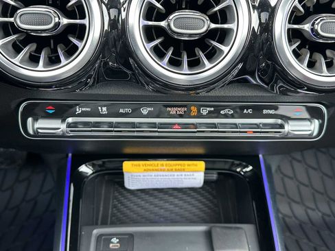 New 2026 Mercedes-Benz GLB 250 4MATIC image 29
