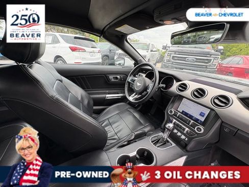 Used 2021 Ford Mustang Premium RWD image 25