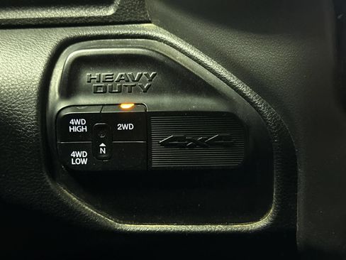 Used 2022 RAM 2500 Big Horn AWD/4WD image 40