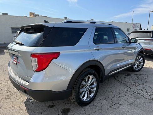 Used 2023 Ford Explorer Limited image 6