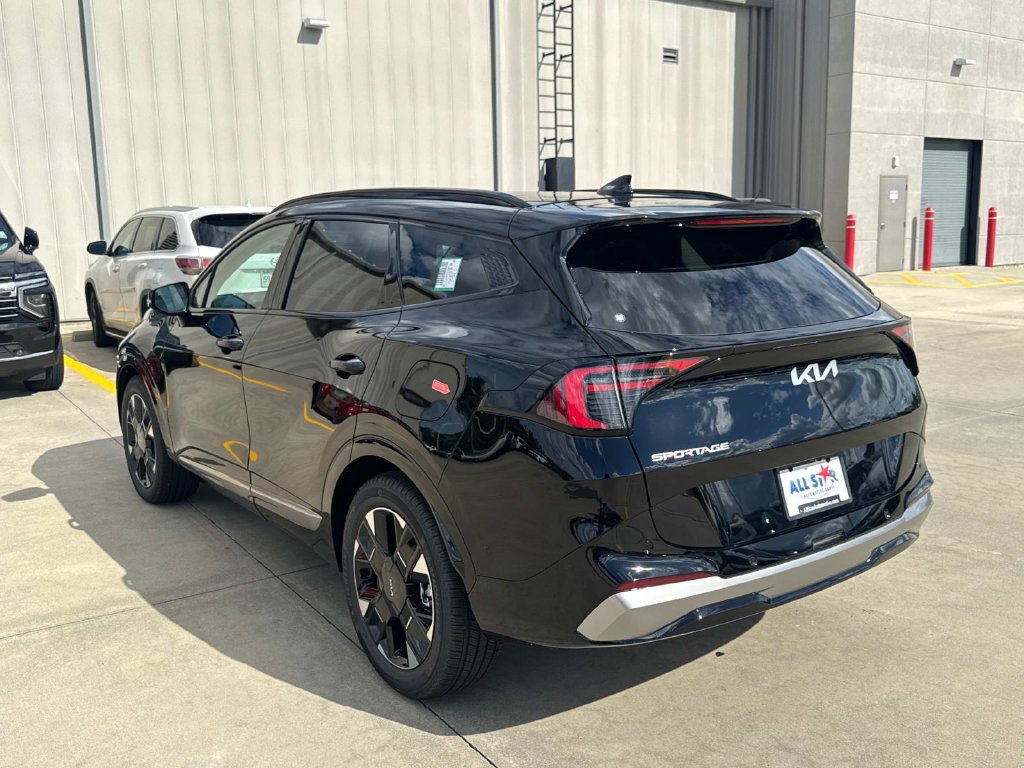 New 2026 Kia Sportage SX FWD image 6