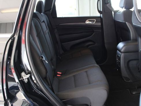 Used 2022 Jeep Grand Cherokee Laredo E AWD/4WD image 56