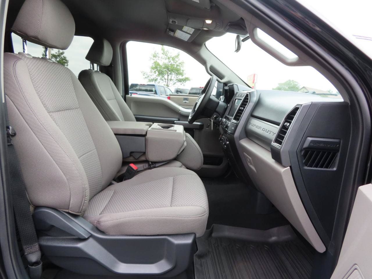 Used 2022 Ford F350 XLT w/ Black Appearance Package AWD/4WD image 43