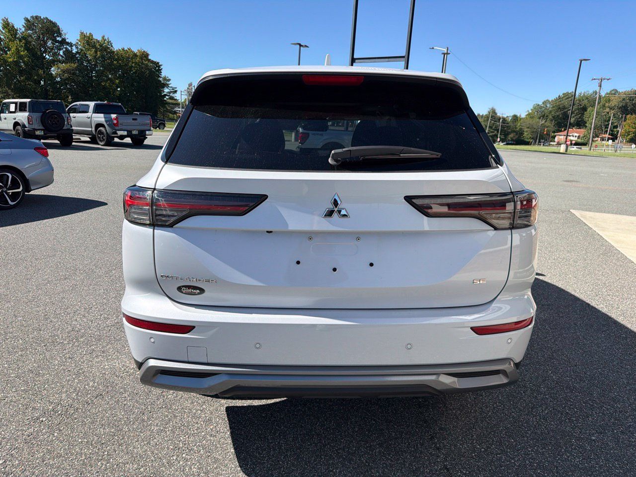 Used 2025 Mitsubishi Outlander SE FWD image 7
