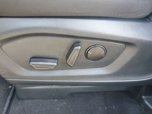 Certified 2023 Ford Explorer XLT AWD/4WD image 12