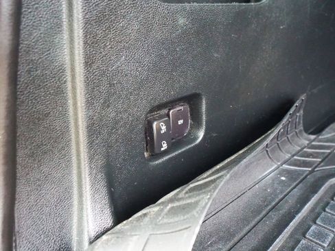 Used 2019 Ford Edge Titanium w/ Equipment Group 301A image 12