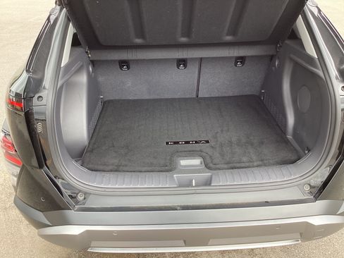 Used 2025 Hyundai Kona Limited AWD/4WD image 18