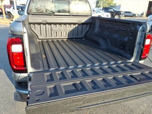 New 2026 GMC Canyon Elevation w/ Convenience Package image 21