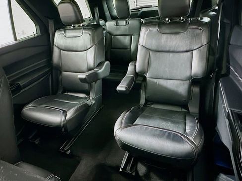 Used 2022 Ford Explorer ST w/ Equipment Group 401A image 11