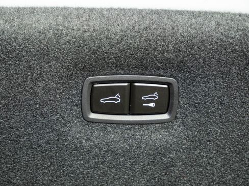 New 2026 Porsche Taycan AWD/4WD image 32