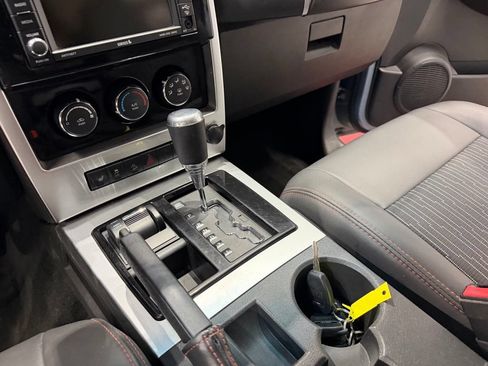 Used 2012 Jeep Liberty Arctic AWD/4WD image 33