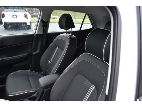 New 2025 Hyundai Venue Limited image 29