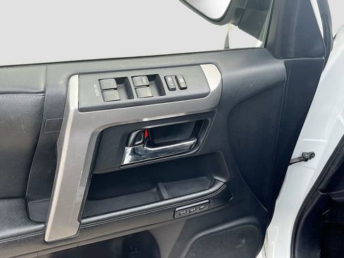 Used 2022 Toyota 4Runner Limited image 18