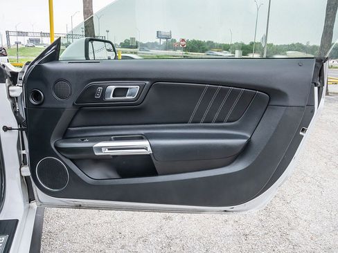 Used 2020 Ford Mustang GT Premium RWD image 11