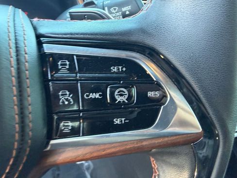 Used 2022 Jeep Grand Cherokee Summit w/ Luxury Tech Group V RWD image 20